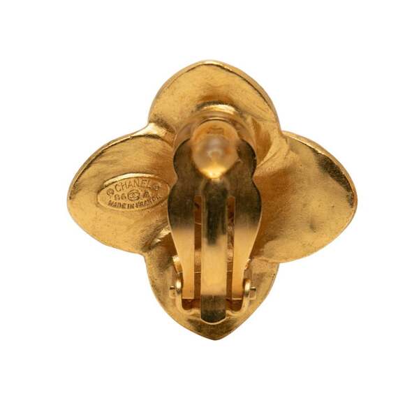 CHANEL Coco Mark Flower Motif Vintage Earrings,